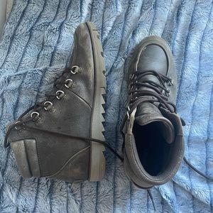 SOREL WOMENS BOOTS SIZE 11